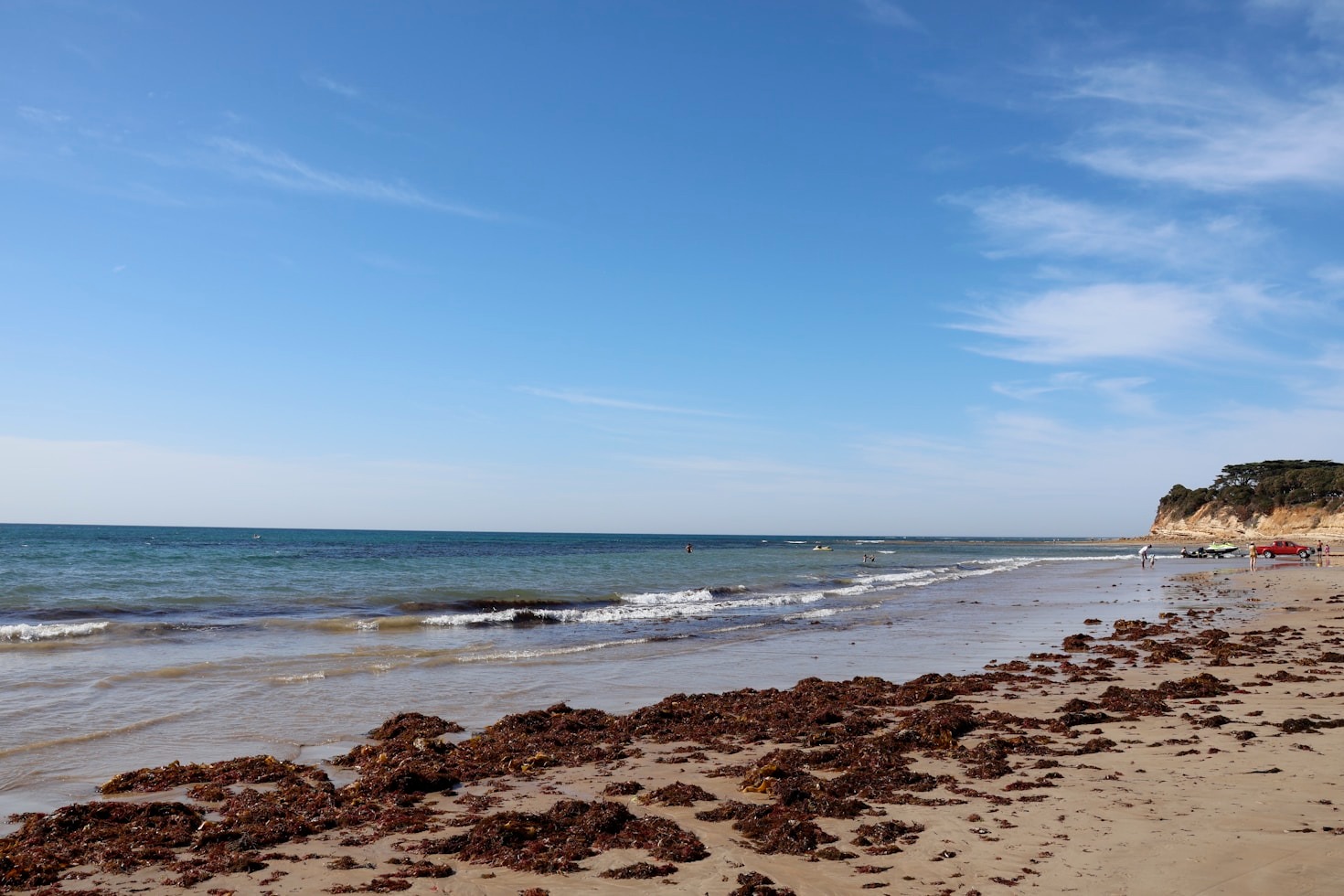 Exploring Torquay: A Guide to Dining and Nightlife